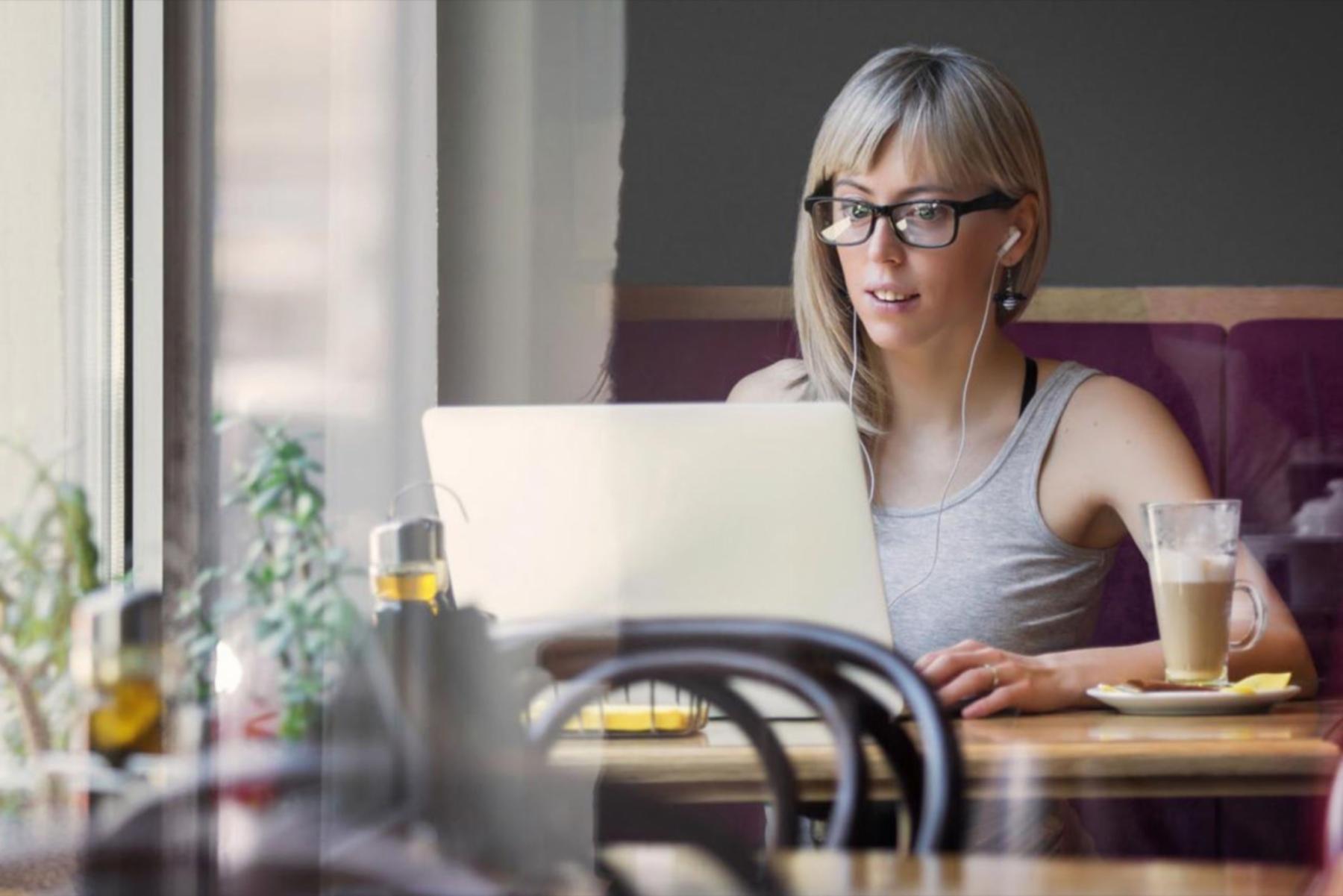 Platformă educațională pentru webinarii online